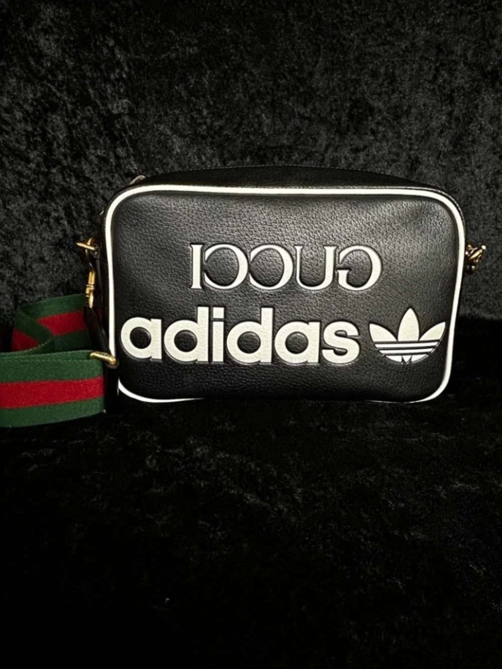 Adidas X gucci venture small shoulder bag with red and green strap unisex